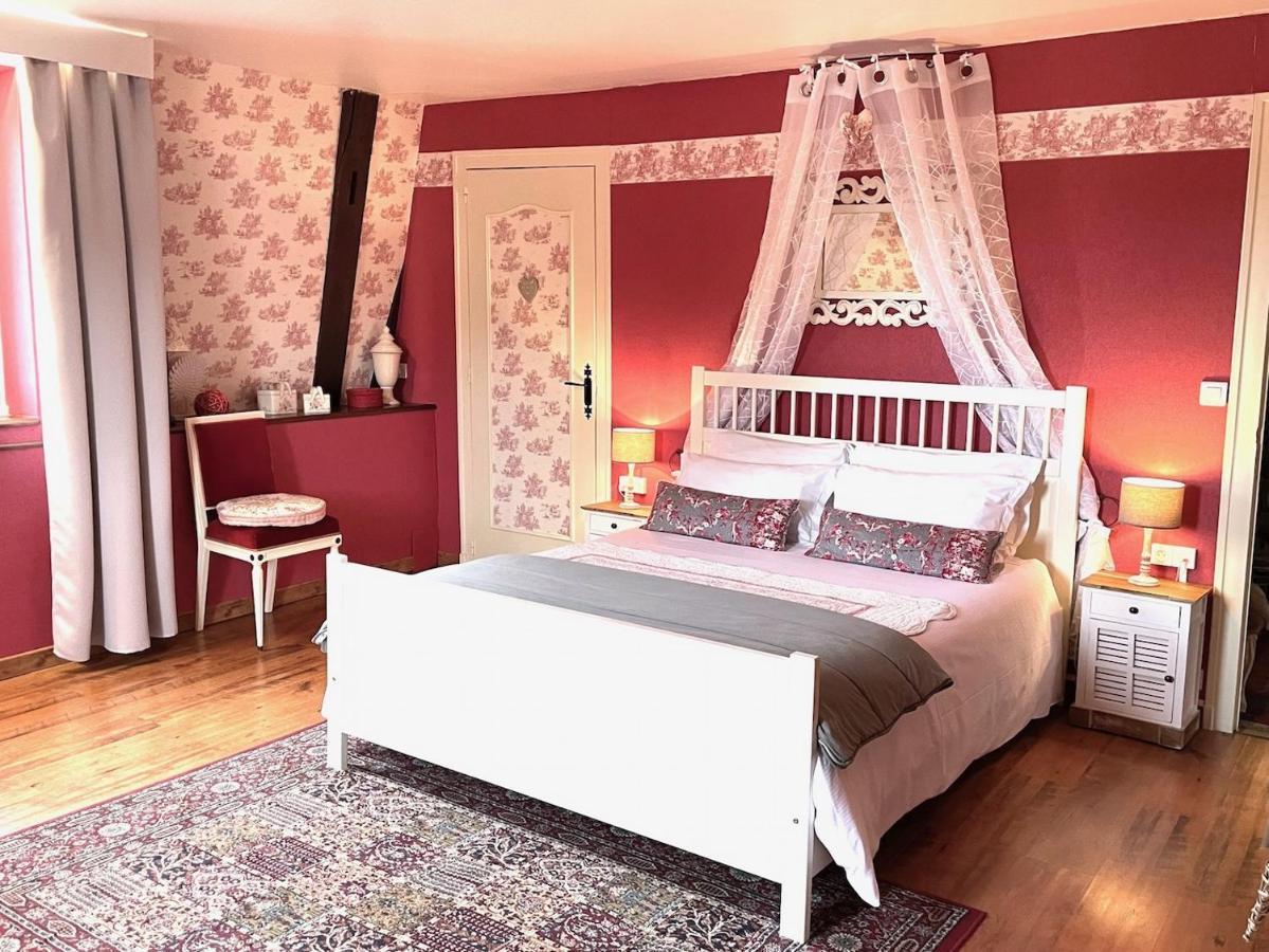 Maison D'Hotes Et Gites La Chouannerie A Cote Du Parc Du Puy Dufou Pouzauges Zewnętrze zdjęcie